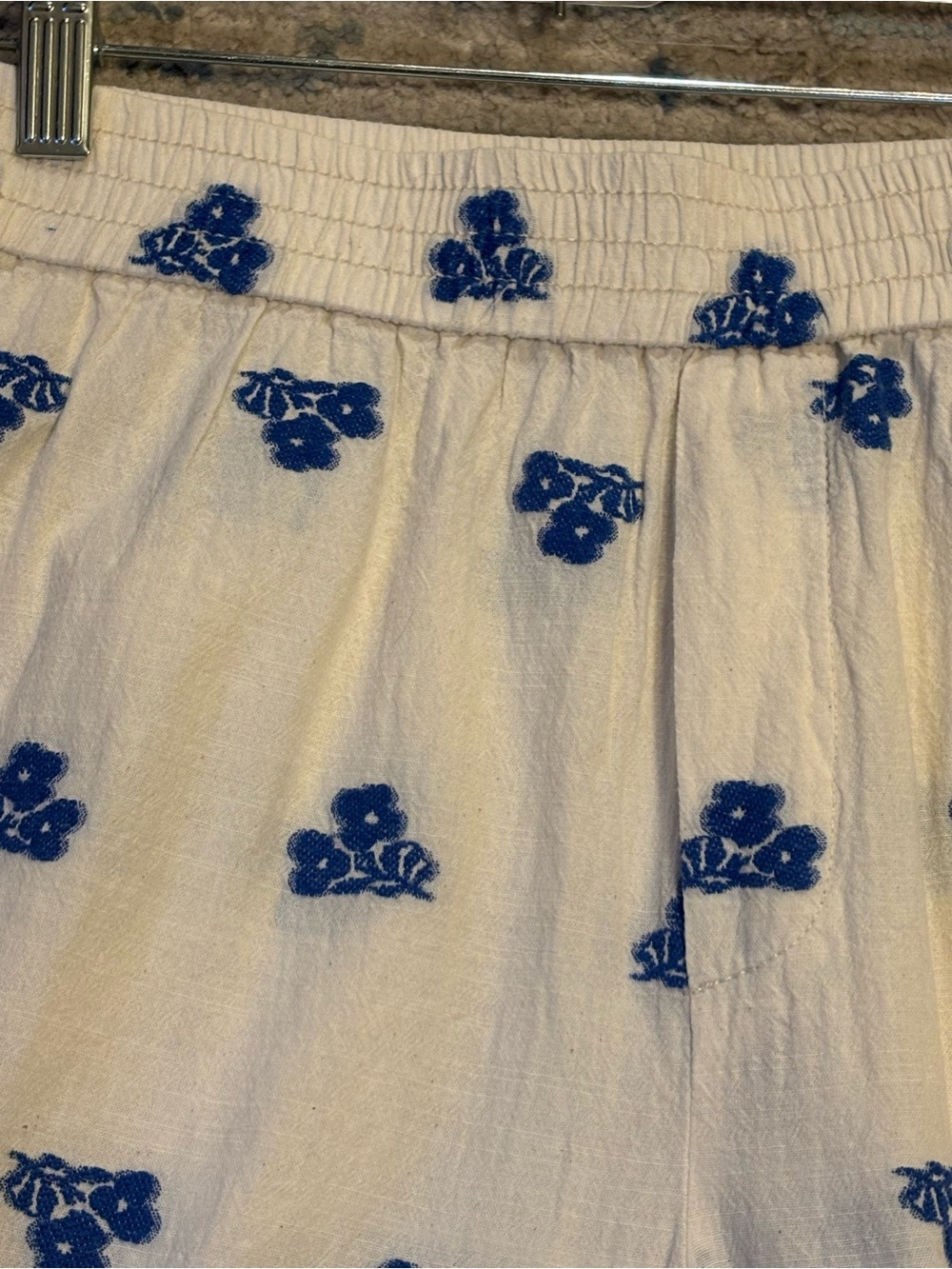 Zara Embroidered Cropped Pants – White Blue & Green Floral Print – Size Medium - Picture 9 of 9